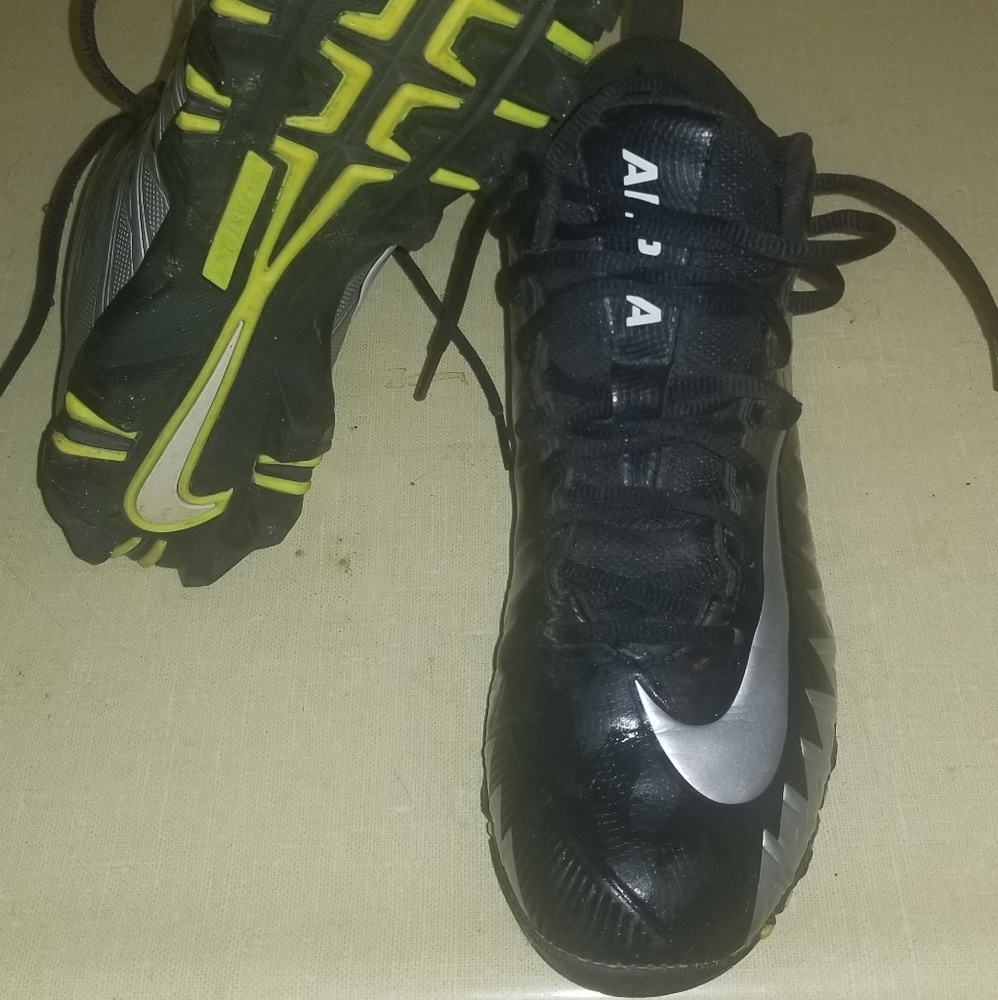 Nike Alpha Cleats